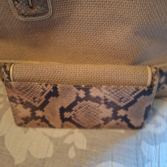 Brahmin bag & wallet combo - Picture 6 of 9